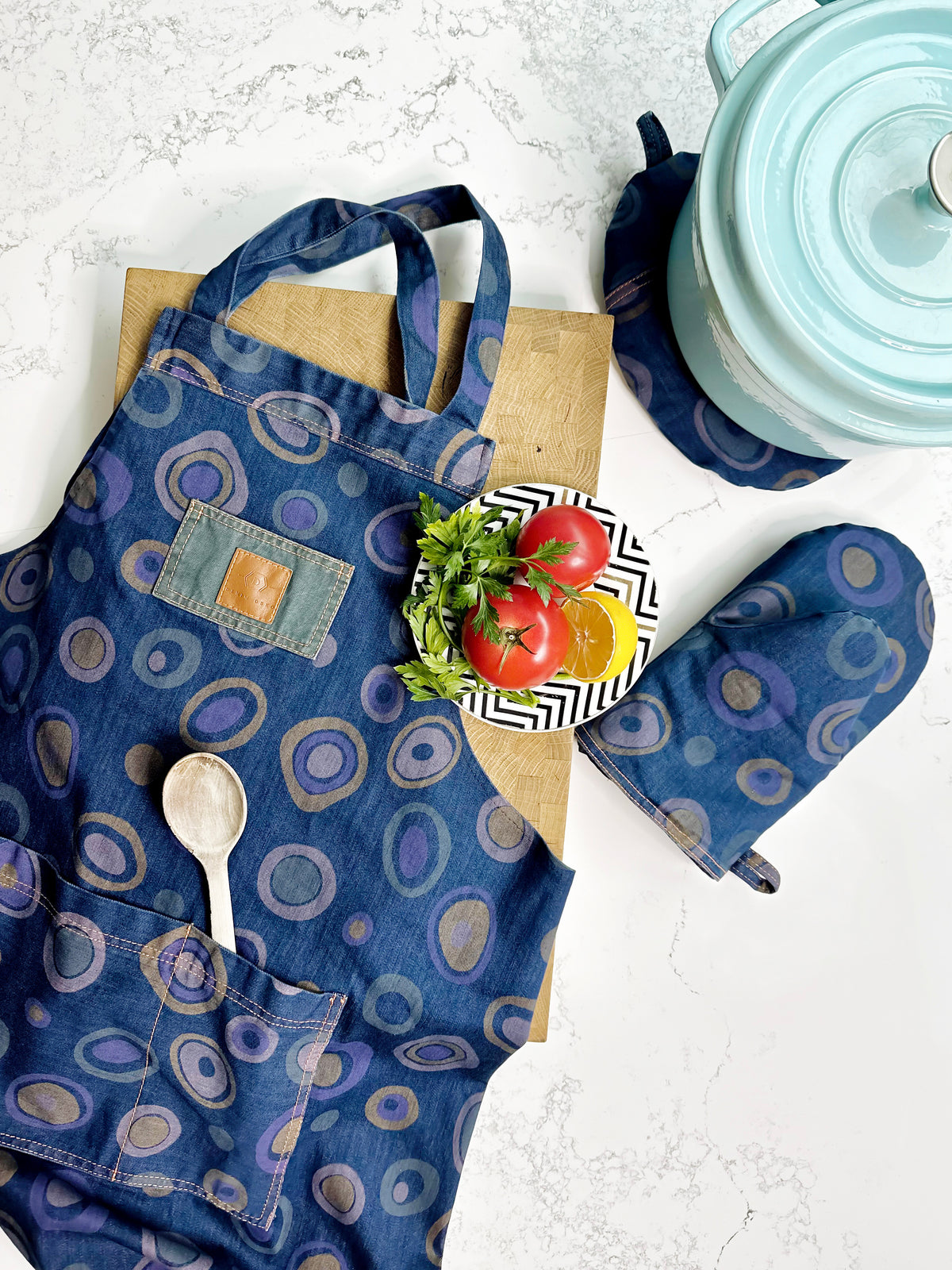 Denim Kitchen Bundle – Apron, Tray, Oven Glove & Towels