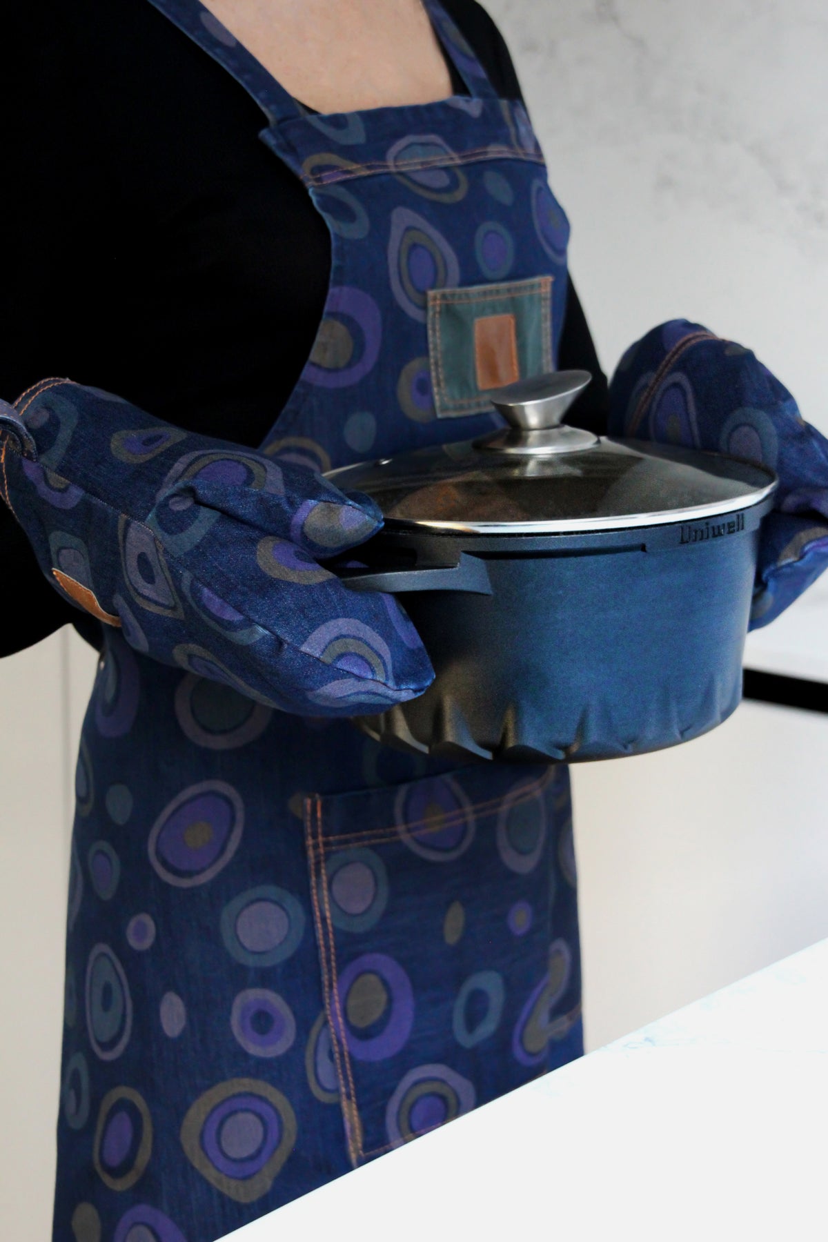 Denim Kitchen Bundle – Apron, Tray, Oven Glove & Towels