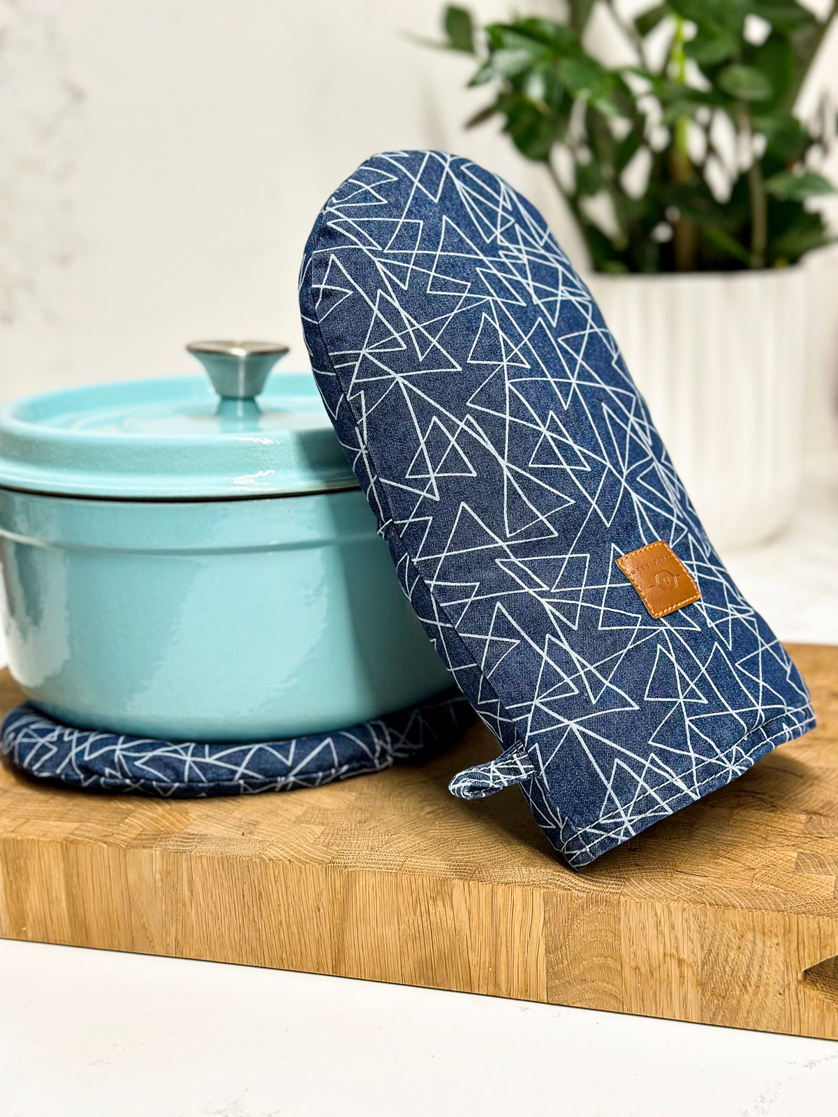 Kitchen Textile Set – Oven Mitt, Pot Holder & Hand Towels