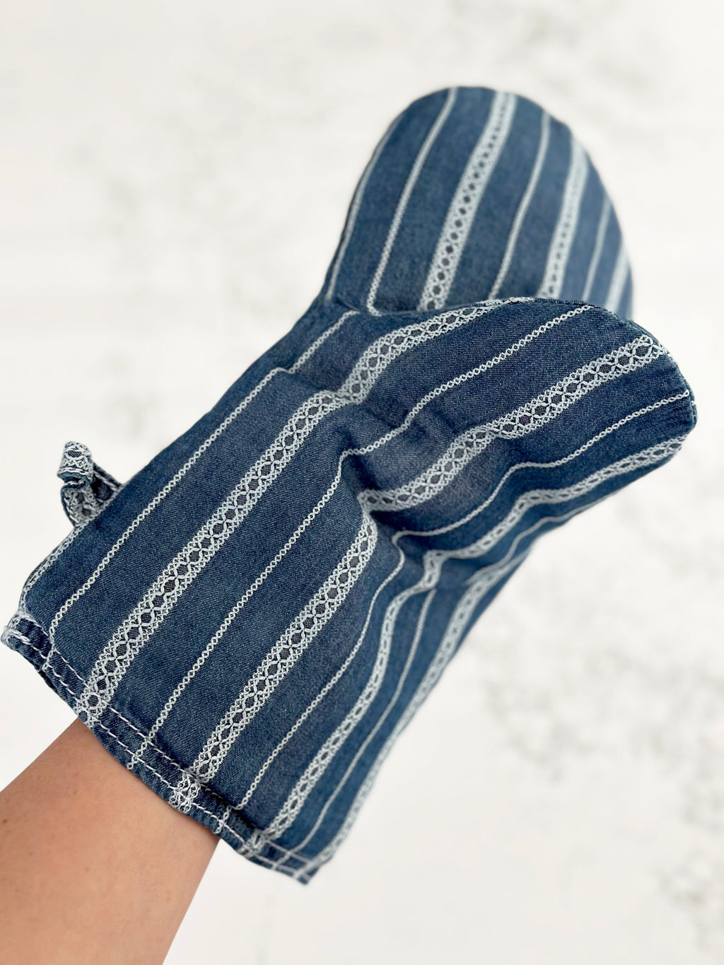 Linen & Denim Kitchen Set – Apron, Oven Mitt, Pot Holder & Towels